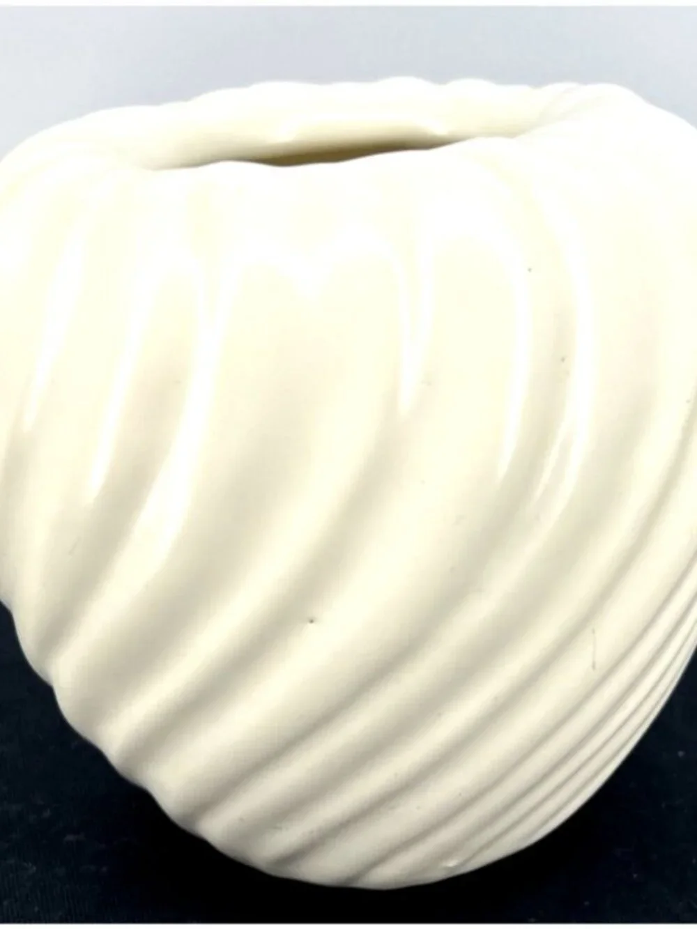 Gladding McBean Vase Franciscan Ware Cream Coronado Art 5.5